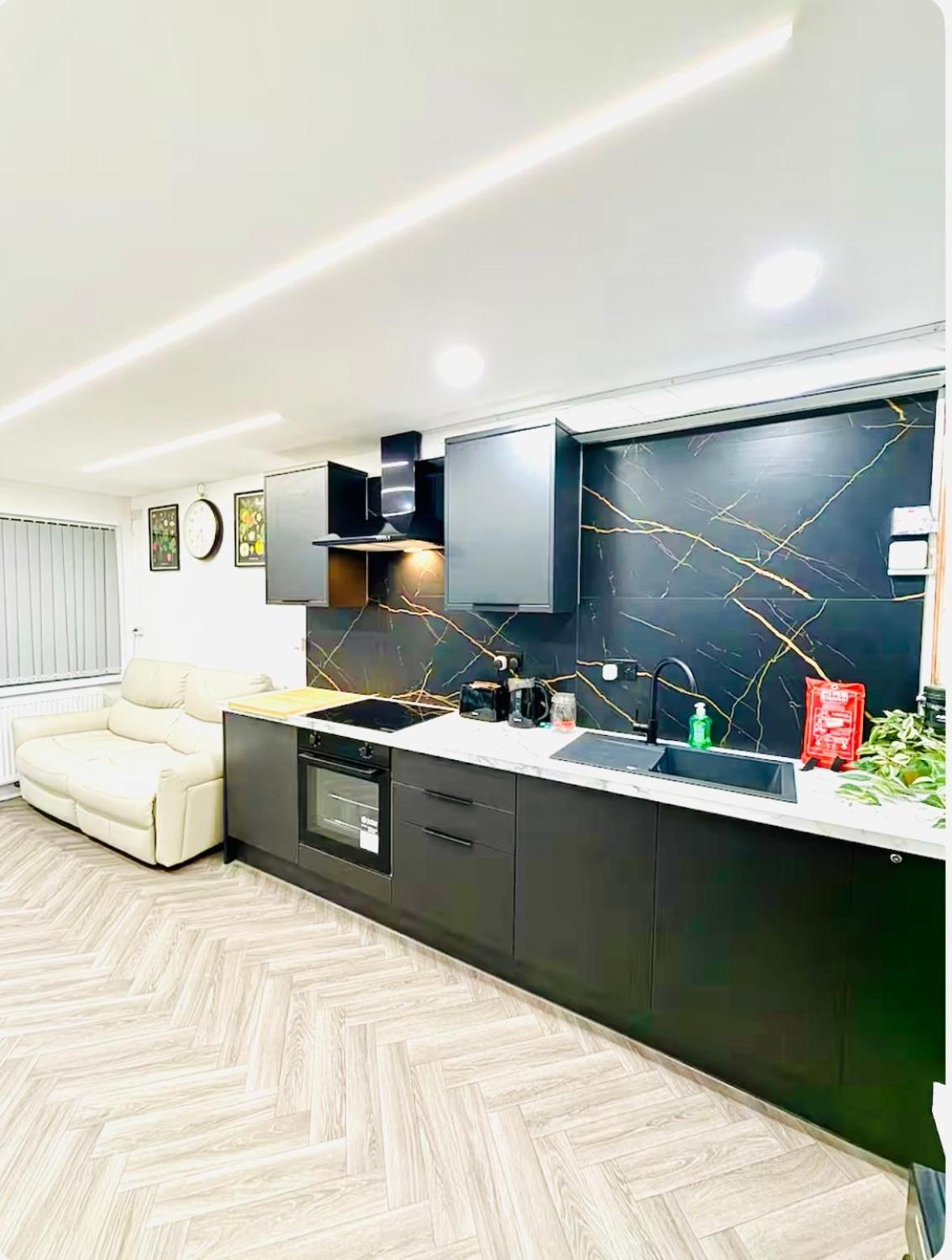 Birmingham City Centre- 9 Bed House With Free Parking Екстериор снимка